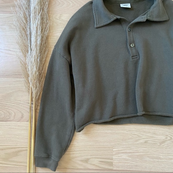 Sunday Best Cropped Fleece Polo Sweater - Picture 3 of 7